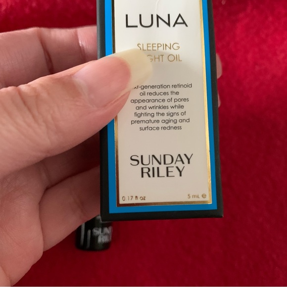 Sunday Riley Luna Sleeping Night Oil Travel Size - Picture 11 of 12